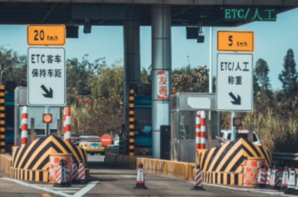 東田國產天津工控機助力交通行業.png